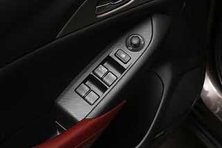 Halvkombi Mazda CX-3 20 av 26