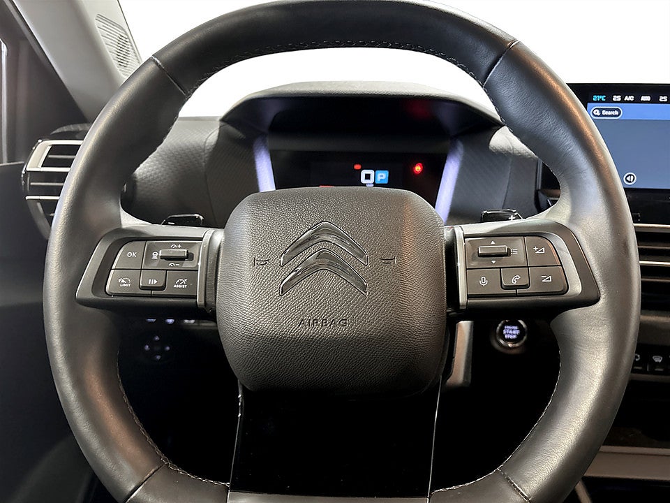 Bild på Citroën C4-X Shine 1.2 PT 130hk Aut B-KAMERA CARPLAY