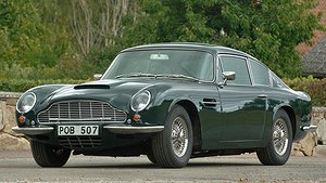 Den här Aston Martin såldes som ny 1970 i Hong Kong och importerades till Sverige 1994. Foto: Bilweb Auctions 