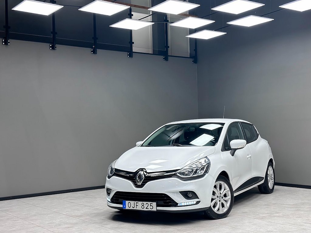 Renault Clio 0.9 TCe Zen / Bluetooth / Nya Sommardäck / 90hk