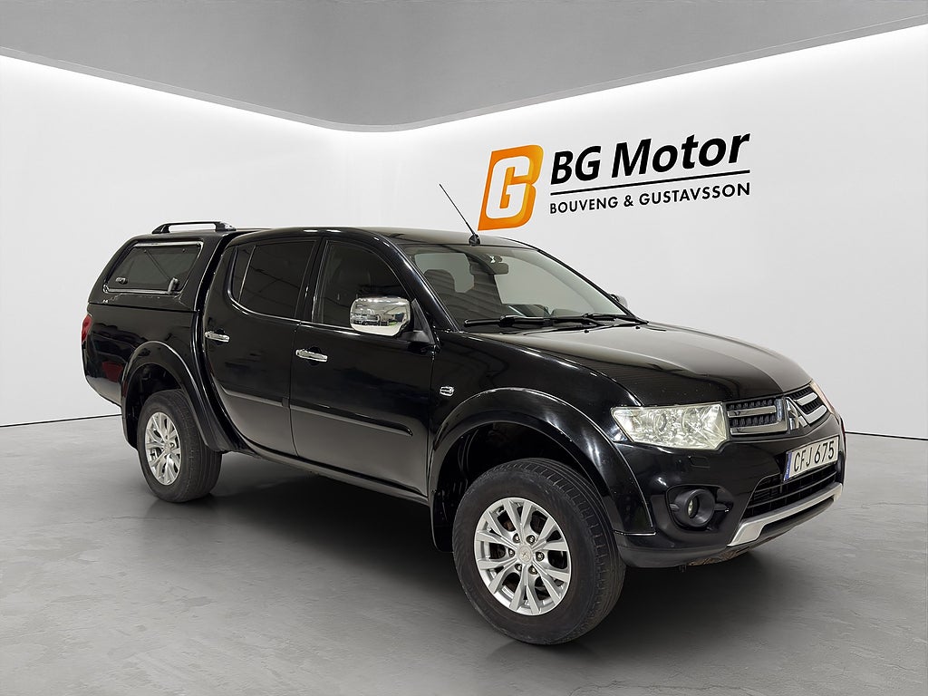 Mitsubishi L200 2.5 4x4 178HK Aut Drag/Navi/Skinn/BT/Nybytt kamrem