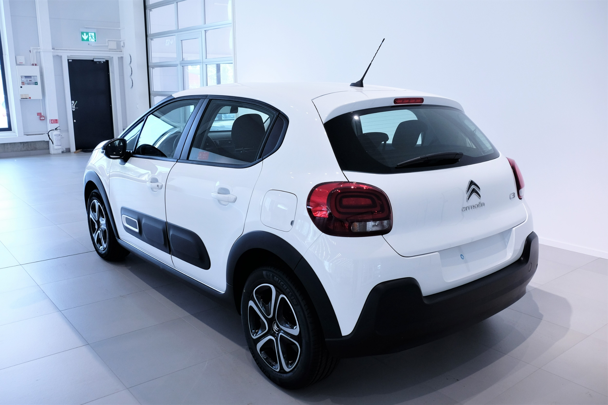 Citroen C3 Feel 82hk 2023, bild 3/51