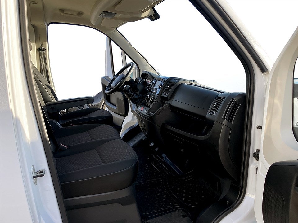 Bild på Peugeot Boxer PRO+ 2.2 BHDi 140hk L3H2 - B-KAMERA, EN ÄGARE