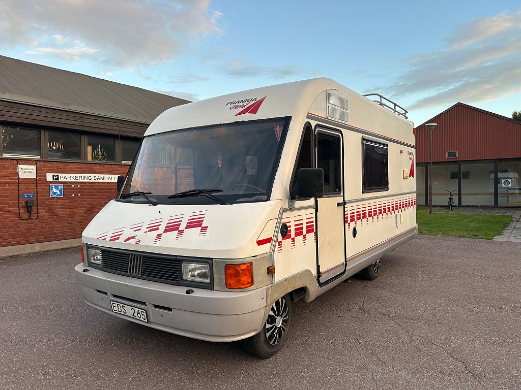 Fiat Ducato Conversion Chassi Platform 2.0 Bensin ( 3117 Mil )