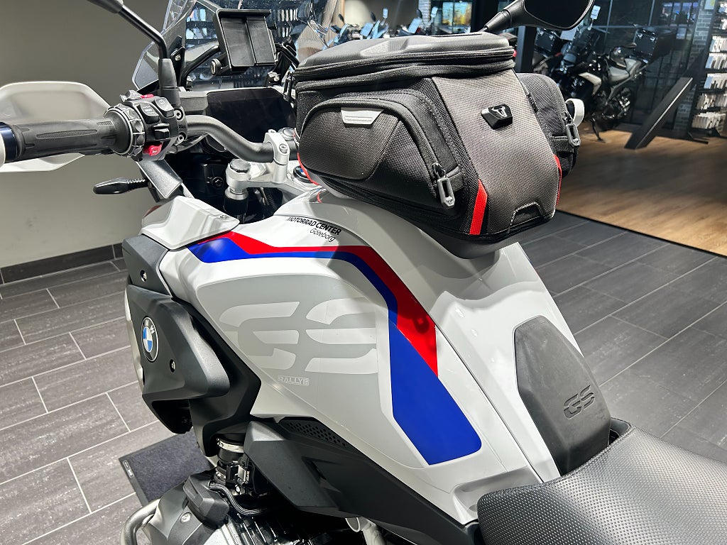 BMW R1250GS /Akrapovic/Performance/Sidoväskor/1128 mil
