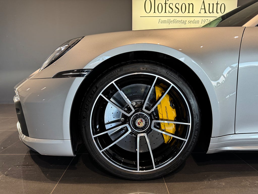 Porsche 911 992 Turbo S Carbon Bose Lift 650 hk - bild 17