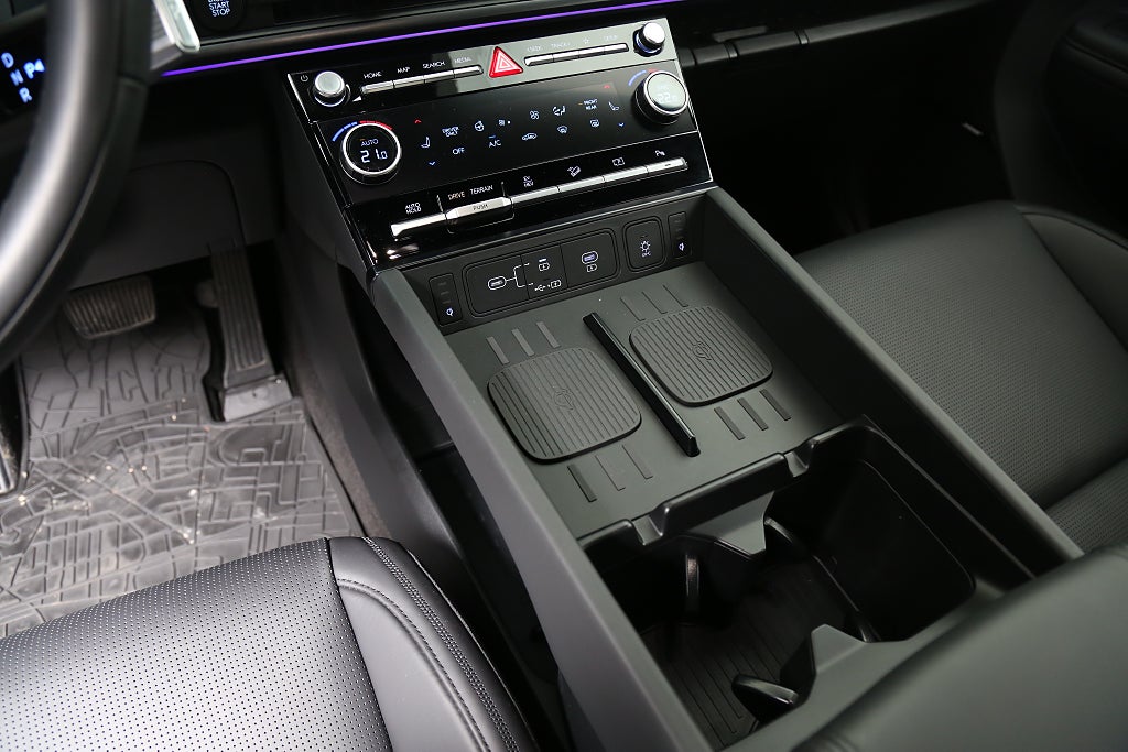Hyundai Santa Fe PHEV 4WD 252HK Calligraphy Line 7-sits 2025
