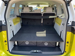 Bagageutrymmet har en volym på 1 121 liter och 2 205 liter med nedfällda säten. Foto: Anders Nilsson