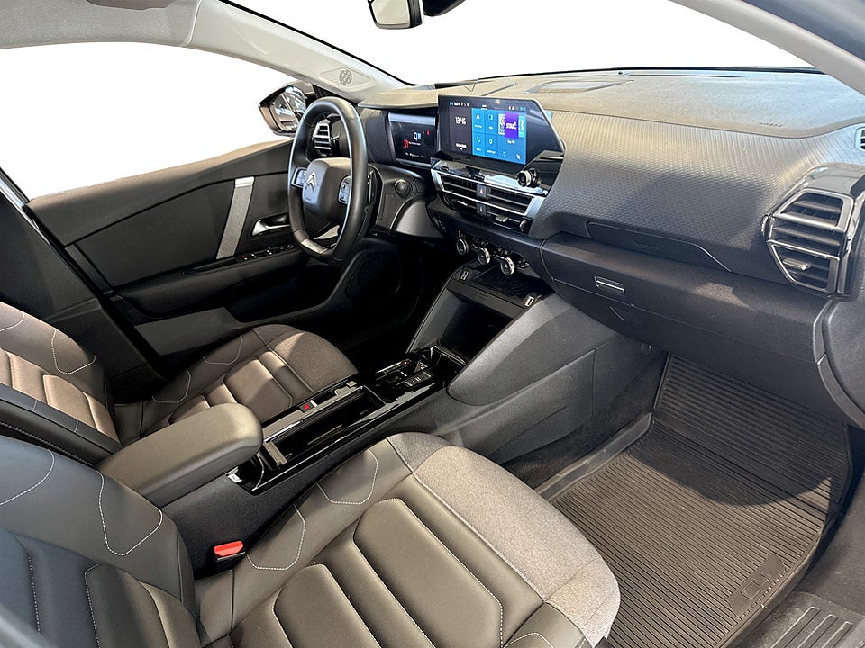 Bild på Citroën C4-X Shine 1.2 PT 130hk Aut B-KAMERA CARPLAY