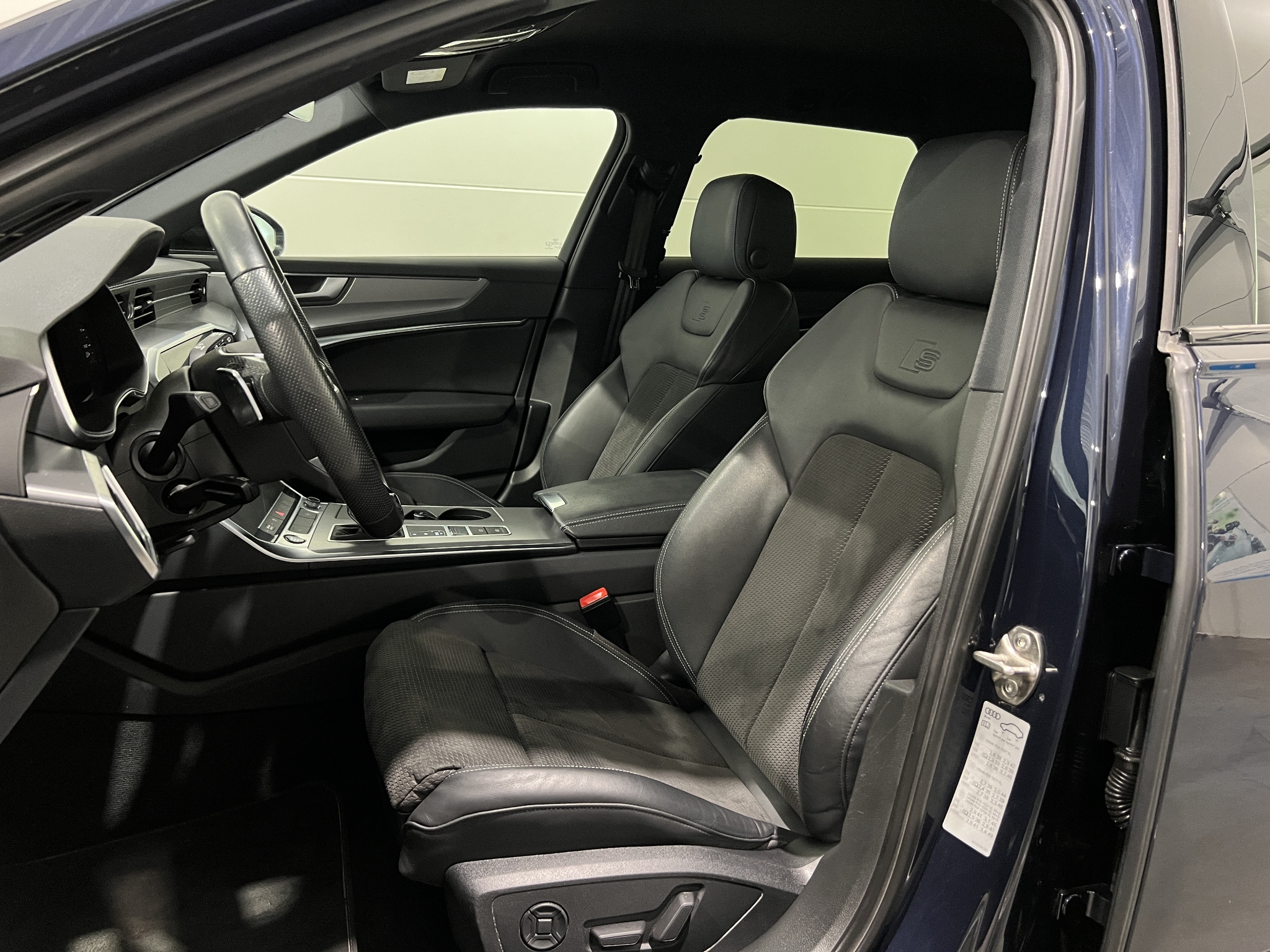 Audi A6 2021, bild 7/10