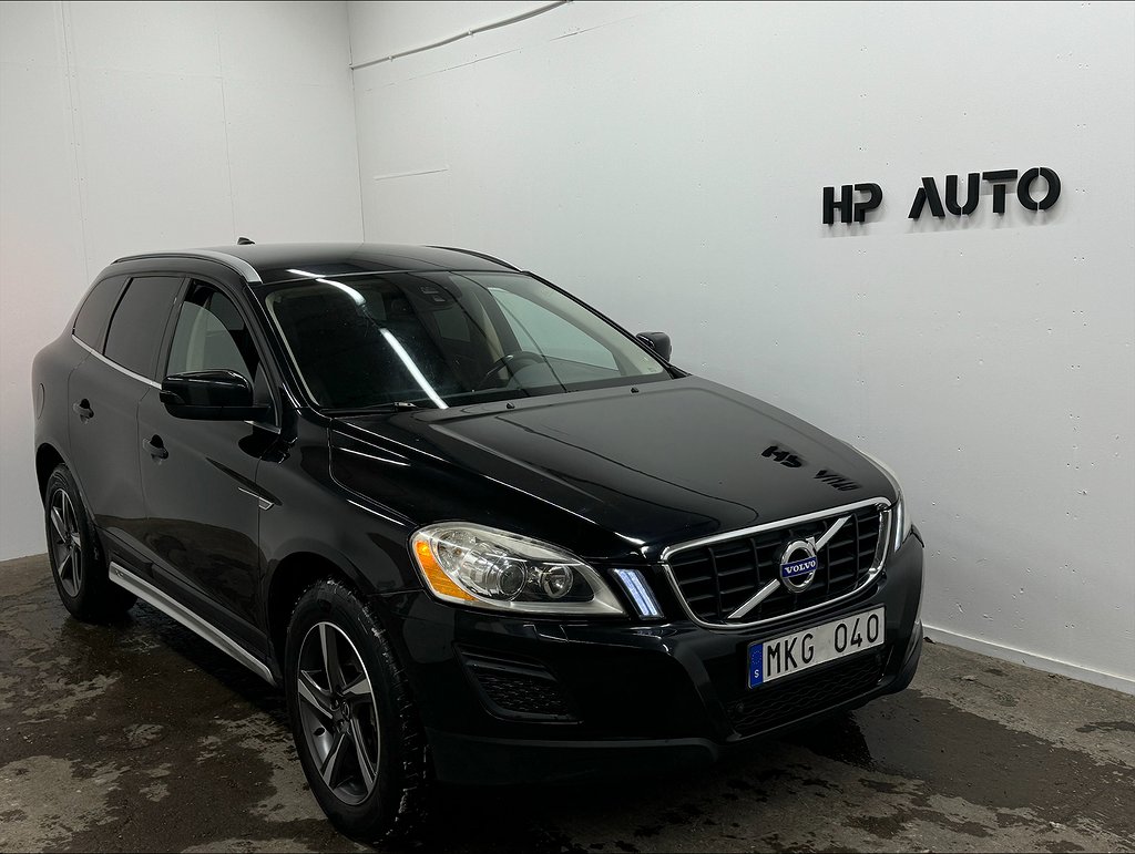 Volvo XC60 D5 AWD 215hk Summum Drag Navi D-värm