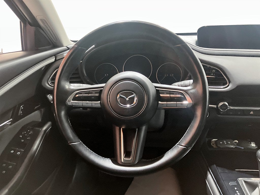 Bild på Mazda CX-30 Sky + Tech Pack 2.0 150hk Aut - B-KAMERA, CARPLAY