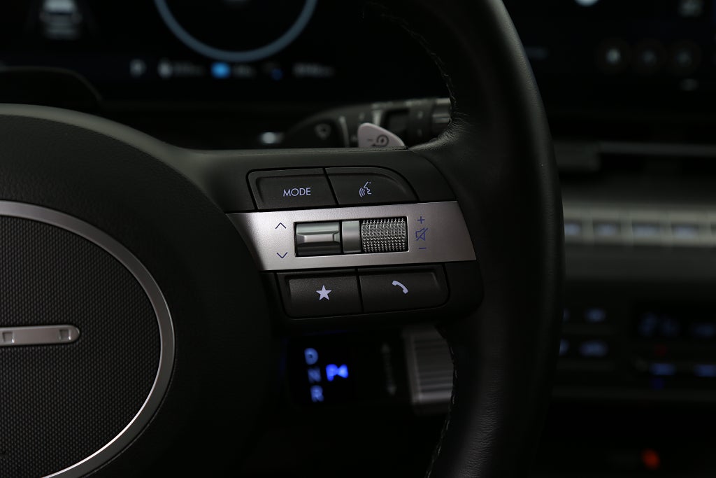 Hyundai Kona EV 48.4kWh Essential f.d Demobil Kamera Navi Värmepump