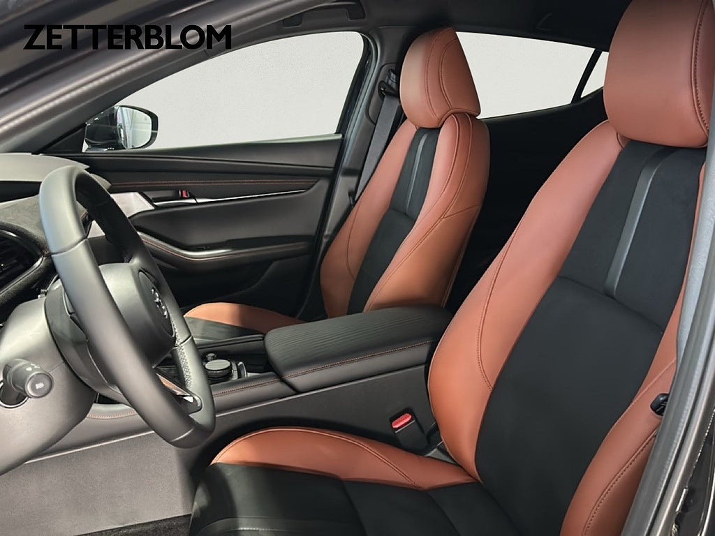 Halvkombi Mazda 3 7 av 22