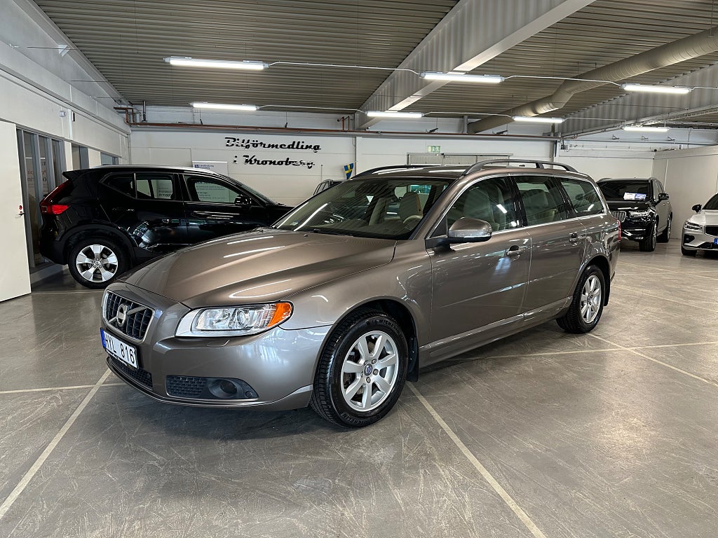Volvo V70 T4 Powershift Momentum NYSKICK Dragkrok 2 ägare