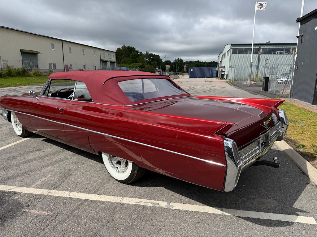 Cadillac Convertible de Ville 7.0 0kr insats 3230kr/mån
