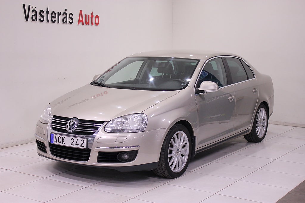 Volkswagen Jetta 1.4 TSI 9000 mil, 2 Ägare, Sportline 140HK