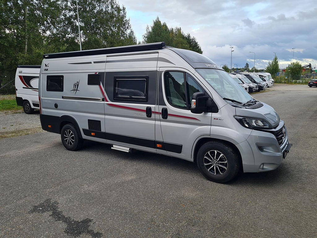 Rapido Van 62 160 hk, automat, fransk säng, 3 års garanti