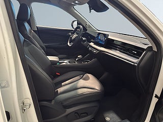 MG HS PHEV Luxury 360° GPS Pvärm Elbaklucka Skinn SoV MOMS – bild 10