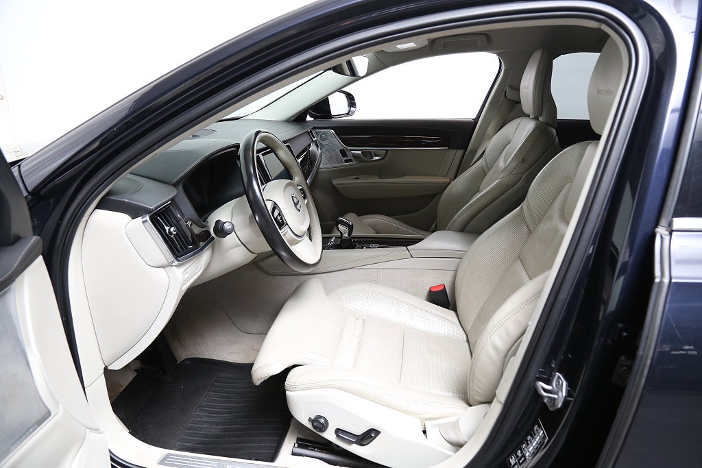 Volvo V90 D4 190hk Aut Inscription Drag Värmare B&W Skinn Head-up 2019