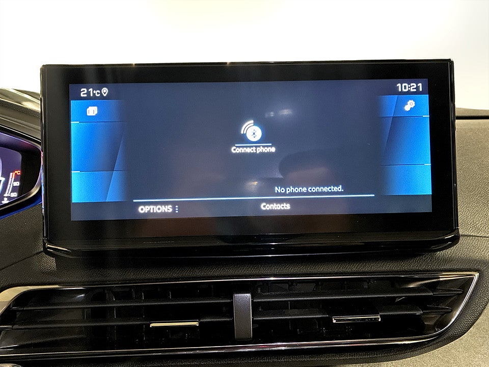 Bild på Peugeot 5008 GT 1.2 PT 130hk Aut 7-SITS B-KAMERA CARPLAY