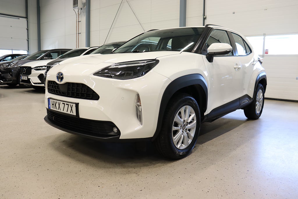 Toyota Yaris Cross Hybrid AWD-i Active B-Kam M-Värm Carplay/Android 116hk