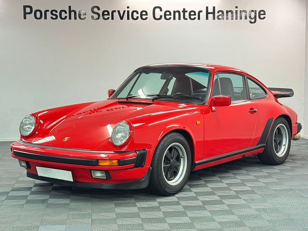 Porsche 911 3.2 Carrera 