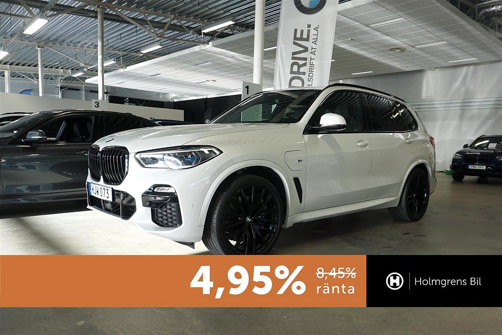 BMW X5 Drive45e M-Sport Night Vision Panorama Komfortstol 4,95% ränta*