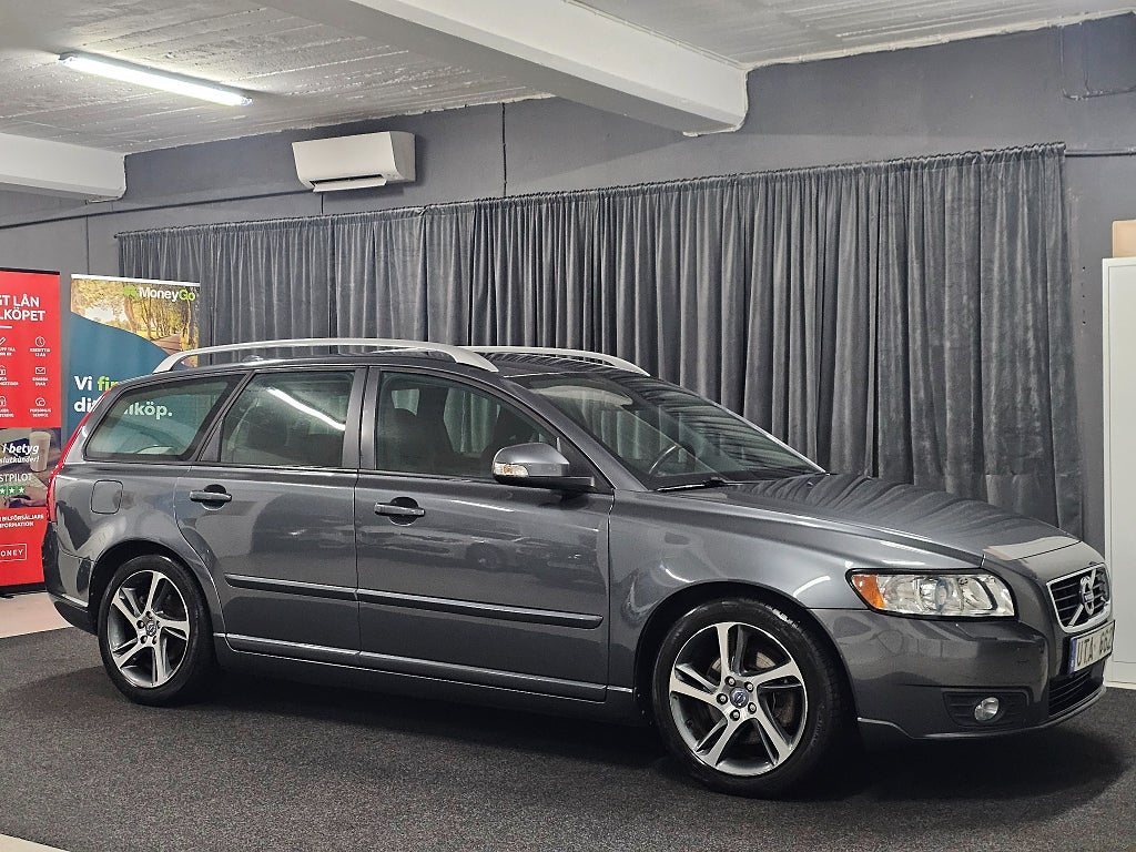 Volvo V50 D3 Geartronic Momentum Euro 5 Ny servad Ny kamrem