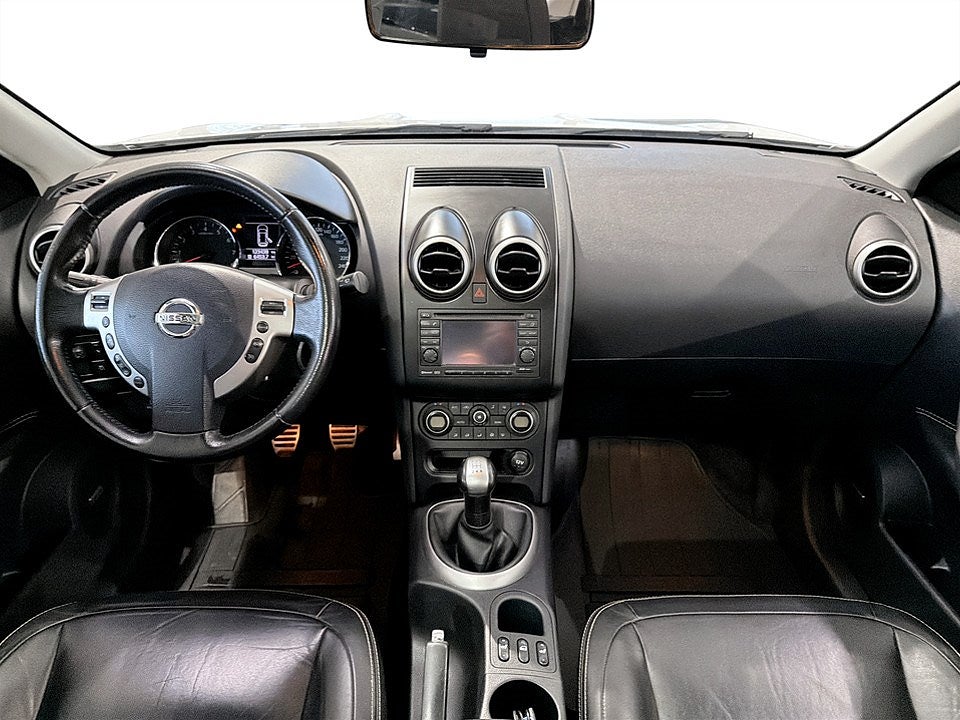 Bild på Nissan Qashqai +2 Tekna 1.6 117hk - PANO,KAMERA,NAV,LÄDERKLÄDSEL