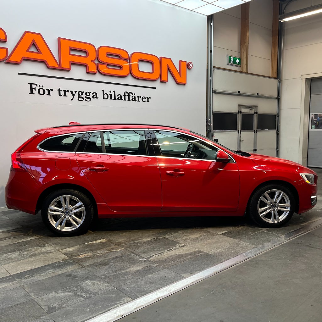 Volvo V60 D4 Momentum Värmare Dragkrok PDC-Bak Kamrem bytt!