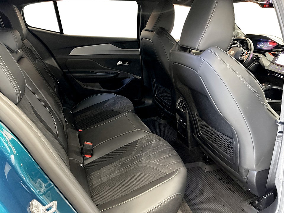 Bild på Peugeot 408 GT 1.2 PT 130hk Aut KUPEVÄRMARE - LACKFÖRSEGLING