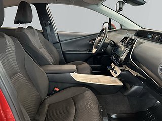 Toyota Prius Hybrid CVT S&V-hjul/HUD/Backkamera