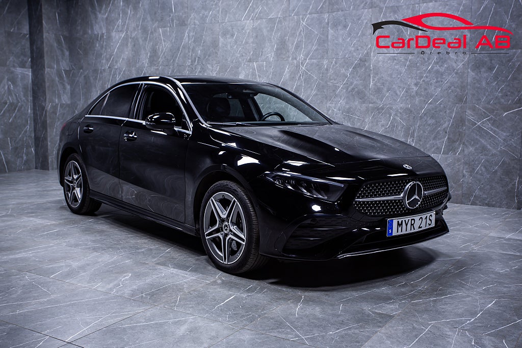 Mercedes-Benz A 250 e Sedan 8G-DCT AMG Line Widescreen Kamera Ambient