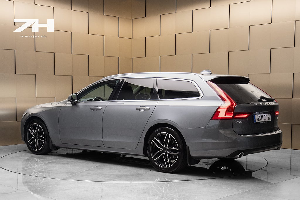 Volvo V90 D4 Momentum Adv / Adaptiv Farth. / Drag