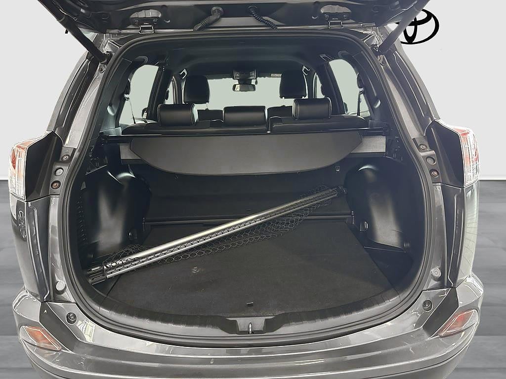 Toyota RAV4 2017 - miniatyr 11