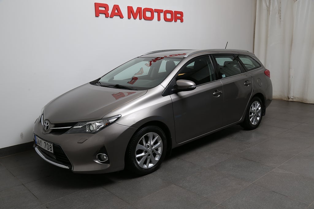 Toyota Auris 1,6 132hk Active Touring Sports Motorvärmare 2013