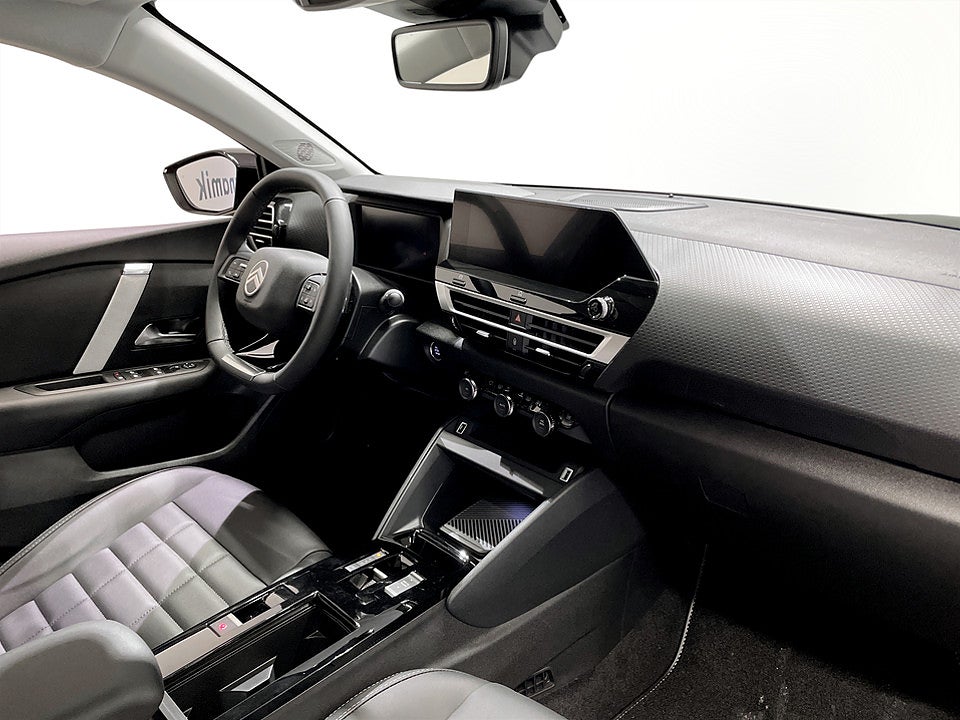 Bild på Citroën C4 Max Hybrid 145hk - DEMO