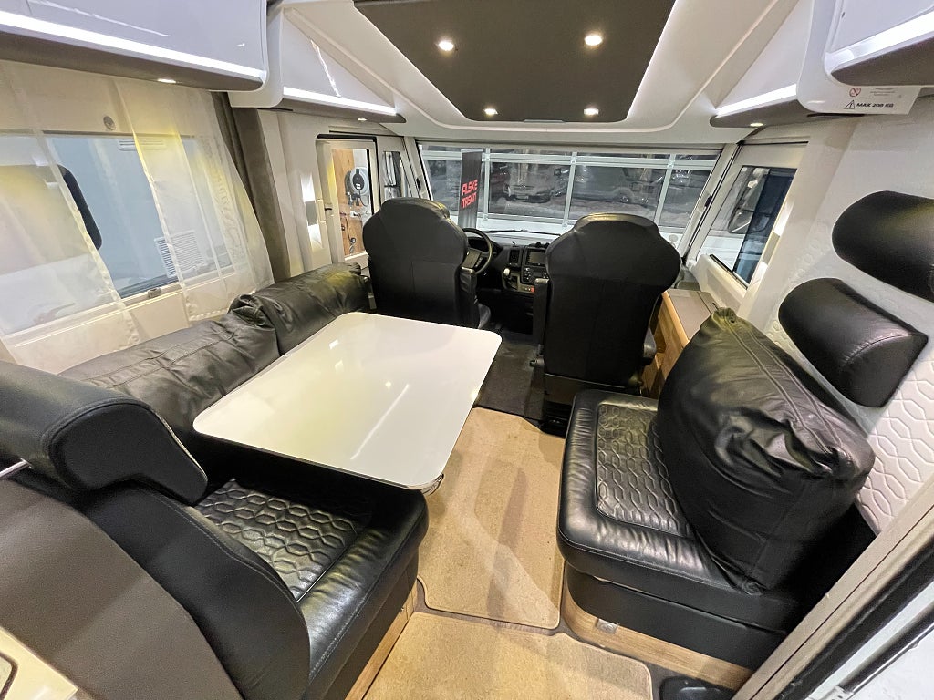 Adria Sonic Supreme 810 SC/Hyd-stöd/AC bodel/Solcell/Drag/Automat180hk - Adria