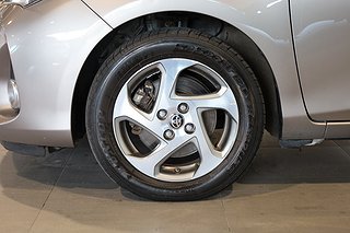 Halvkombi Toyota Yaris 7 av 22