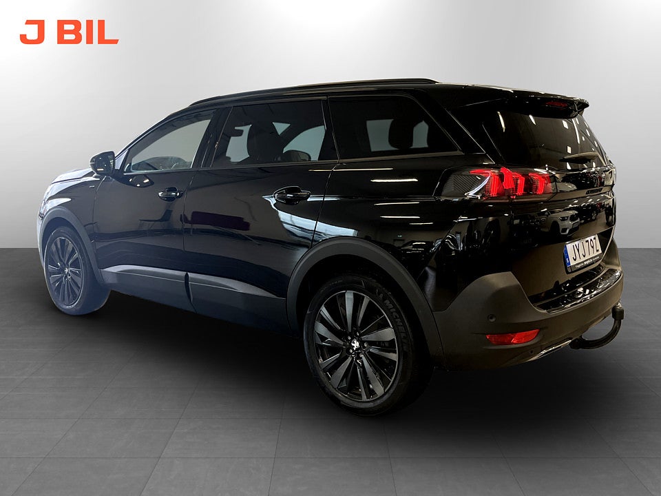 Bild på Peugeot 5008 GT 1.2 PT 130hk Aut 7-SITS B-KAMERA CARPLAY