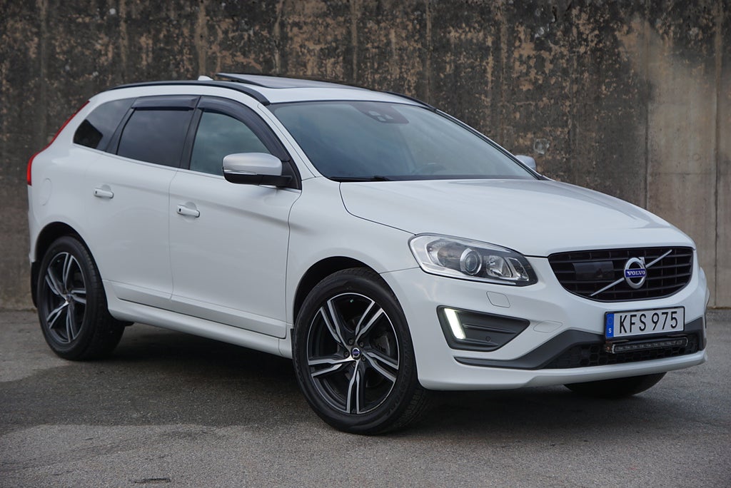 Volvo XC60 D4 AWD R-Design Classic|Pano|H&K|Kamera|Keyless|BLIS|