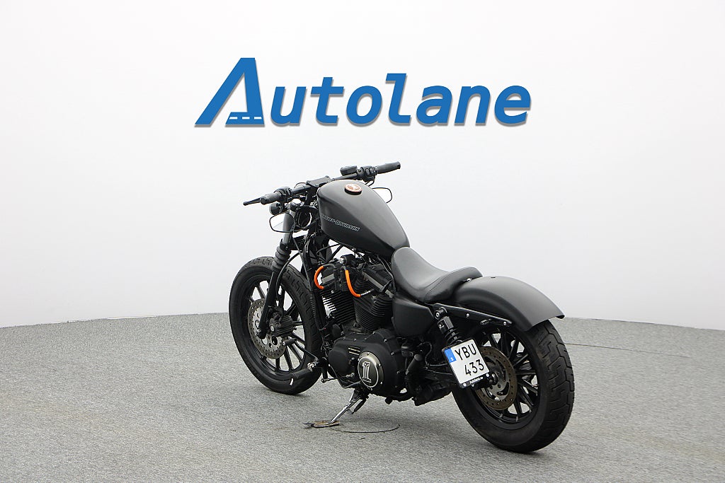 Harley-Davidson Iron 883 *Vance & Hines Le Pera Nyservad