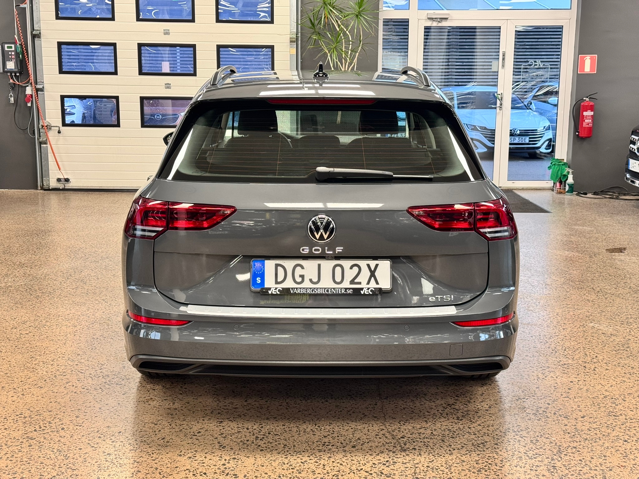 Volkswagen Golf 1.5 eTSI 2023, bild 5/10