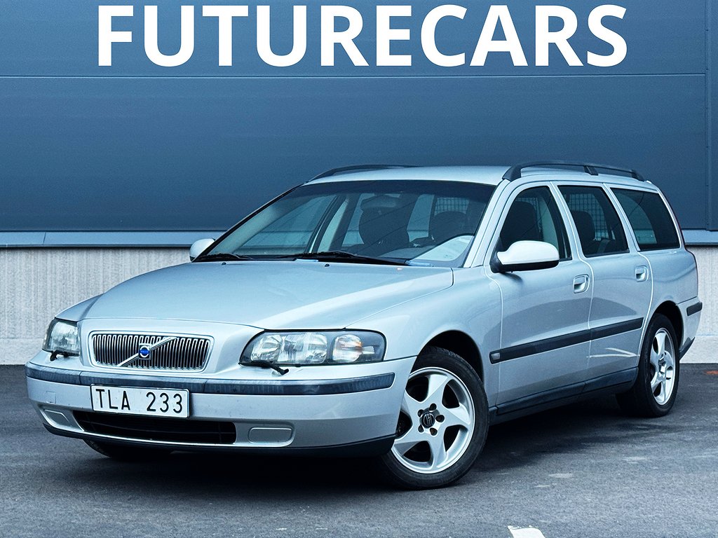 Volvo V70 2.4 Besiktigad , ny kamrem , Dragkrok mm 