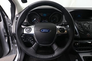Halvkombi Ford Focus 11 av 18