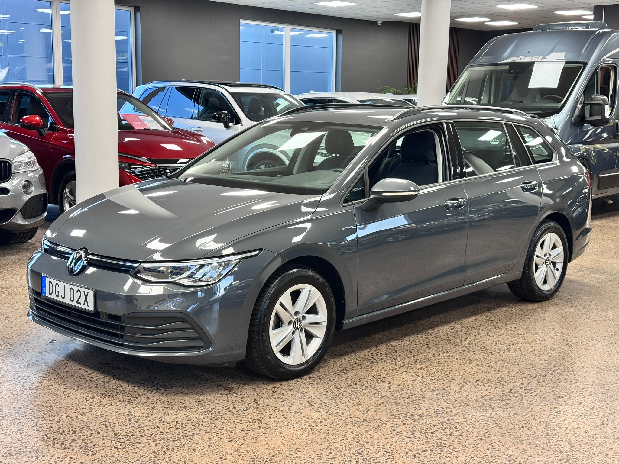 Volkswagen Golf 1.5 eTSI 2023, bild 3/10