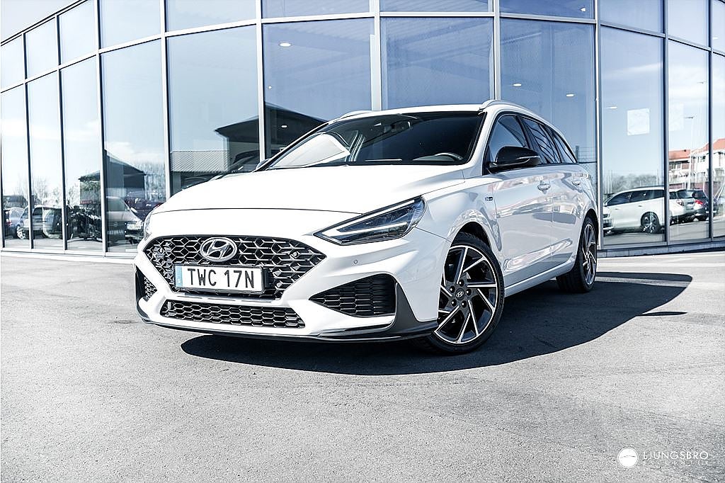 Hyundai i30 Kombi 1.5 N-Line 159hk / PDC / Carplay