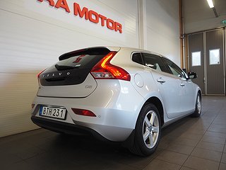 Halvkombi Volvo V40 7 av 22