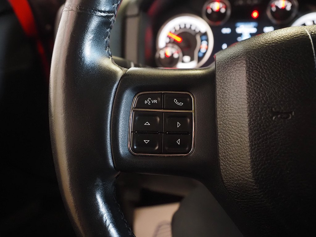 RAM 1500 HEMI Quad Cab 5.7 V8 HEMI 4x4 395hk |Drag|Kamera| 2014
